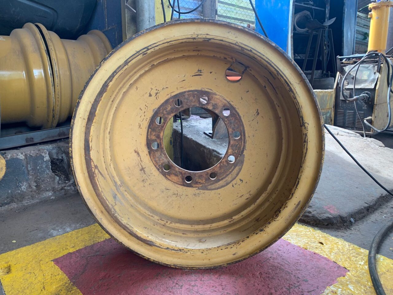 RODA CATERPILLAR - 120M