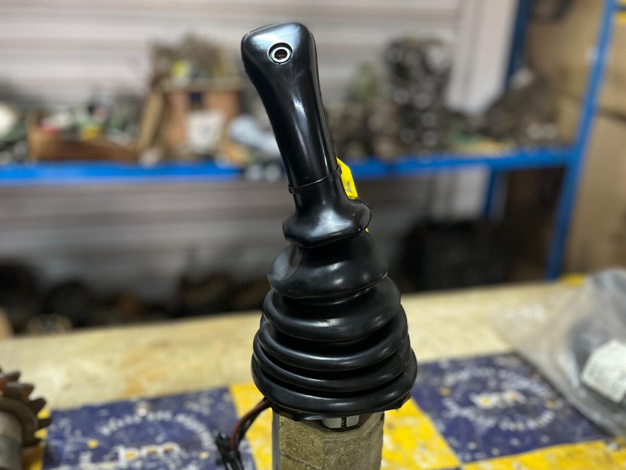 JOYSTICK HYUNDAI-HL 757-7