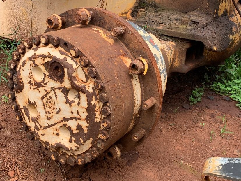 EIXO DIANTEIRO NEW HOLLAND W160