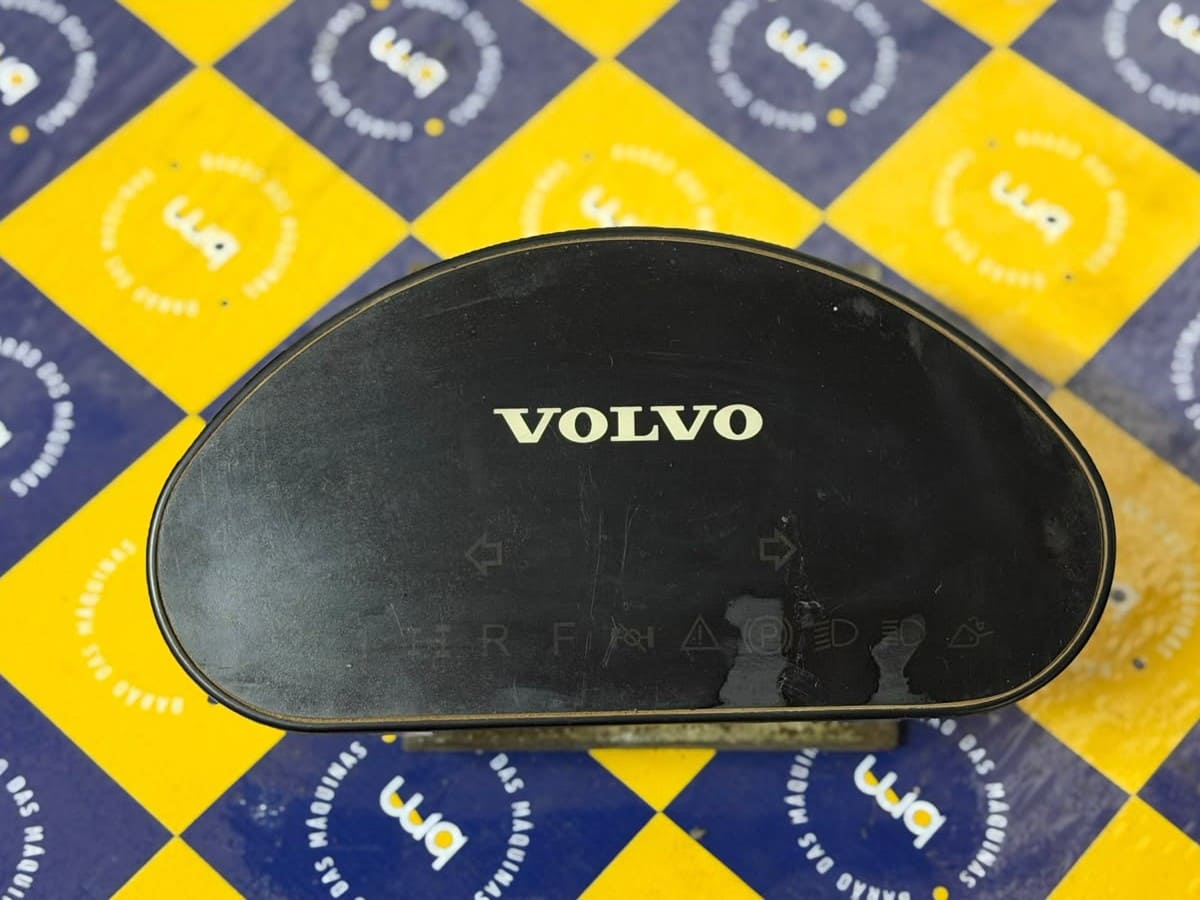 PAINEL VOLVO BL60