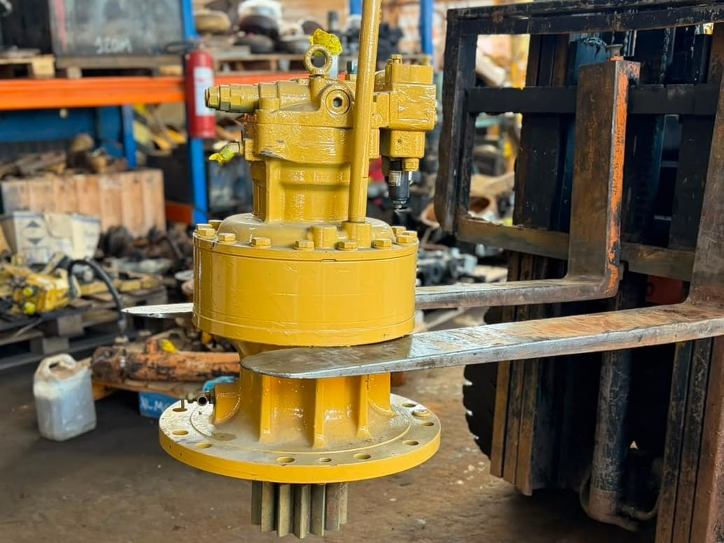 MOTOR DE GIRO CATERPILLAR 320 D