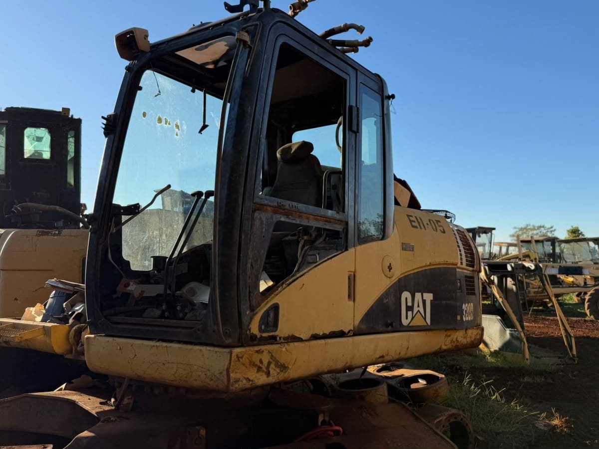 CABINE CATERPILLAR 320D