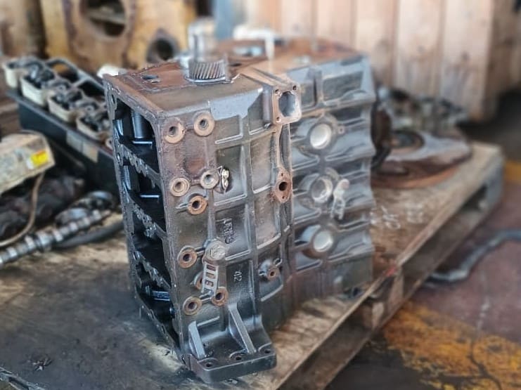 BLOCO DO MOTOR CATERPILLAR C2.2