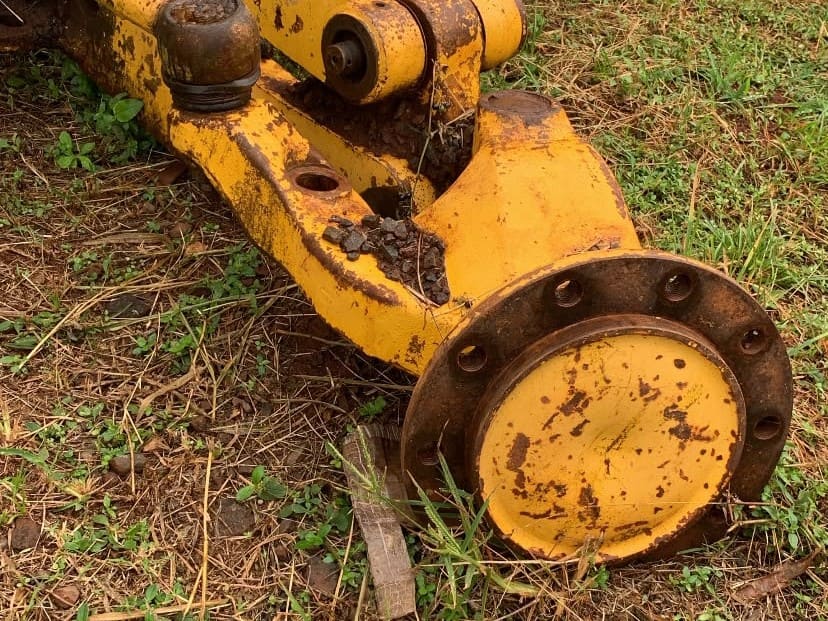 CUBO DIANTEIRO KOMATSU GD655