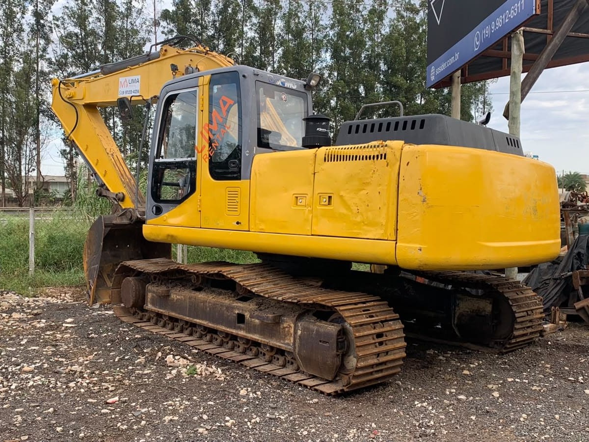 ESCAVADEIRA XCMG XE215C