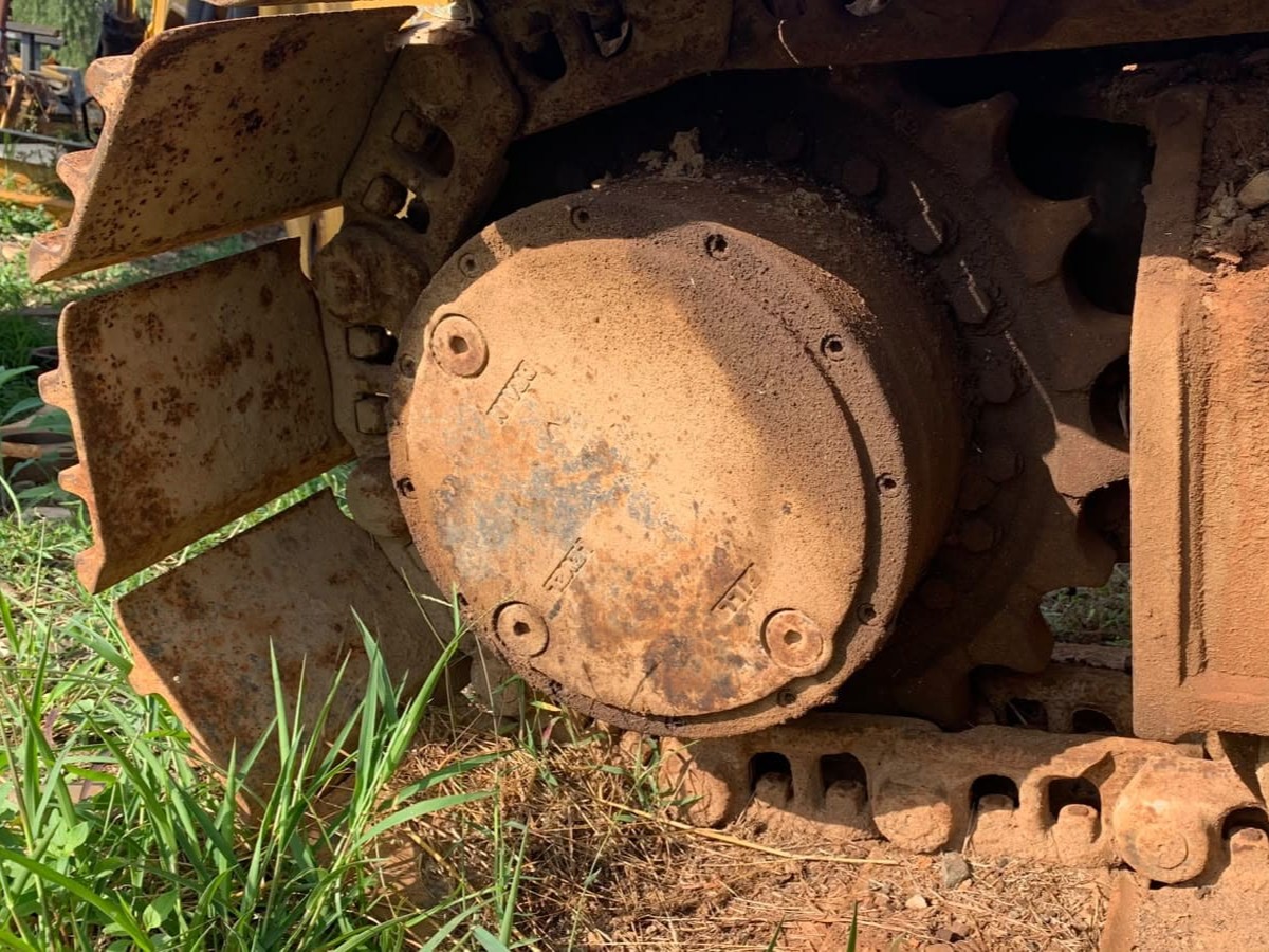 MOTOR DE TRAÇÃO VOLVO EC140B