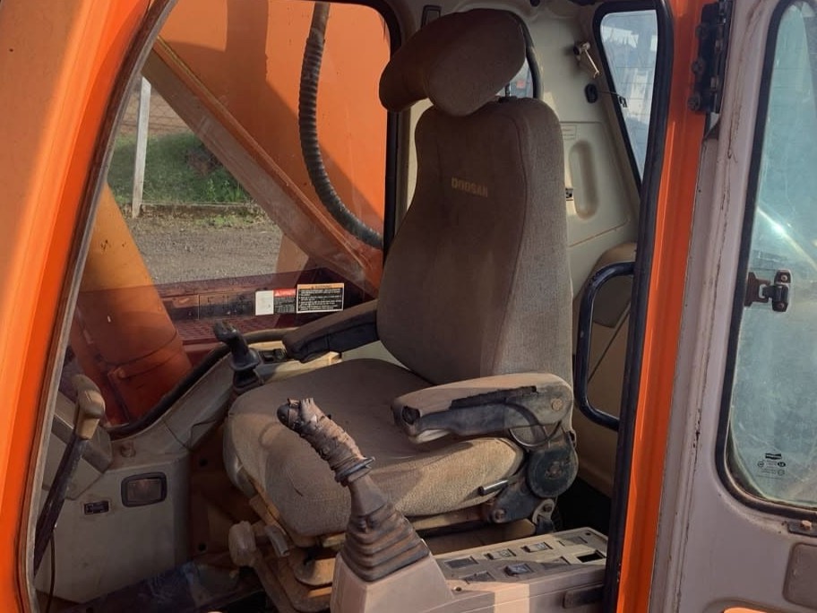 BANCO DOOSAN SOLAR 340LC-V