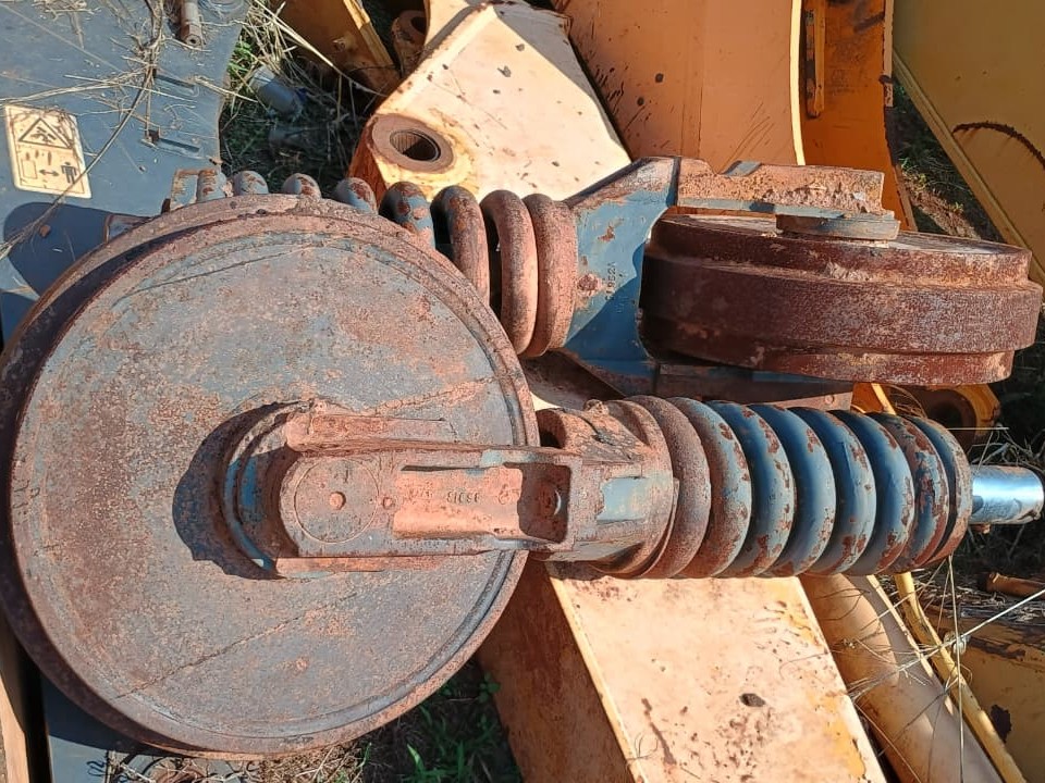 RODA GUIA NEW HOLLAND E215B LC